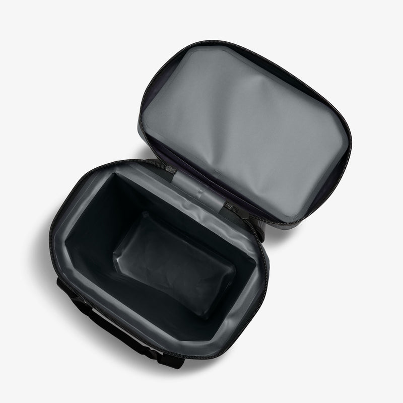 Trailmate® 32-Can Backpack - Jet Carbon